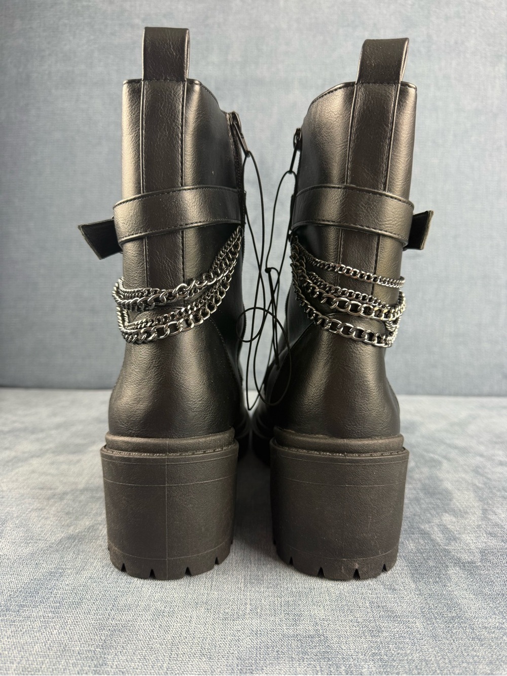 POP Women’s Black Faux Leather Lace Up Ankle Boots SZ 10 New Heeled Chunky Chain - Picture 5 of 8